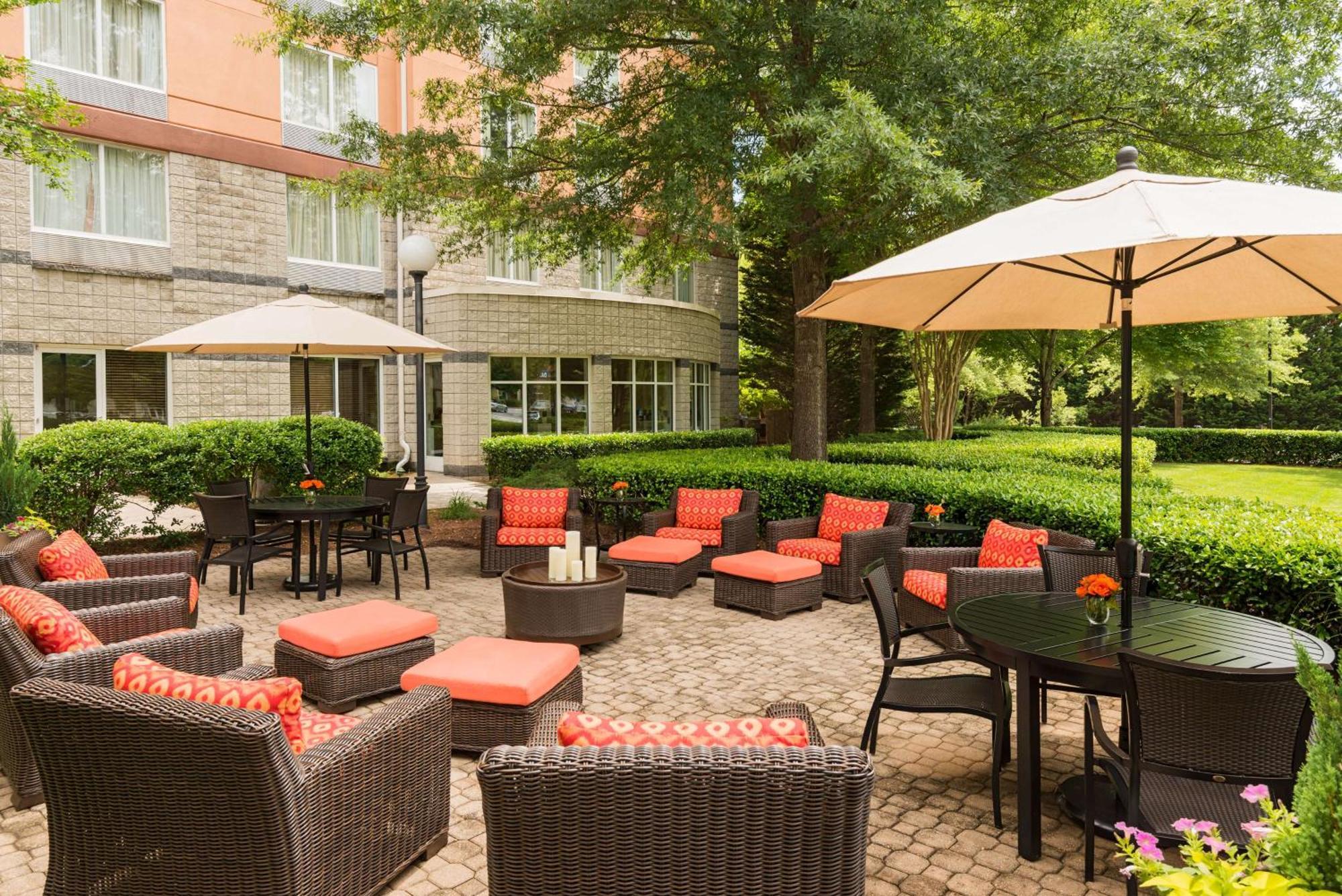 Hilton Garden Inn Atlanta North/Alpharetta Exterior photo